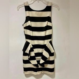 Womens Black & beige Open back Dress size Medium Agaci Brand in good condition